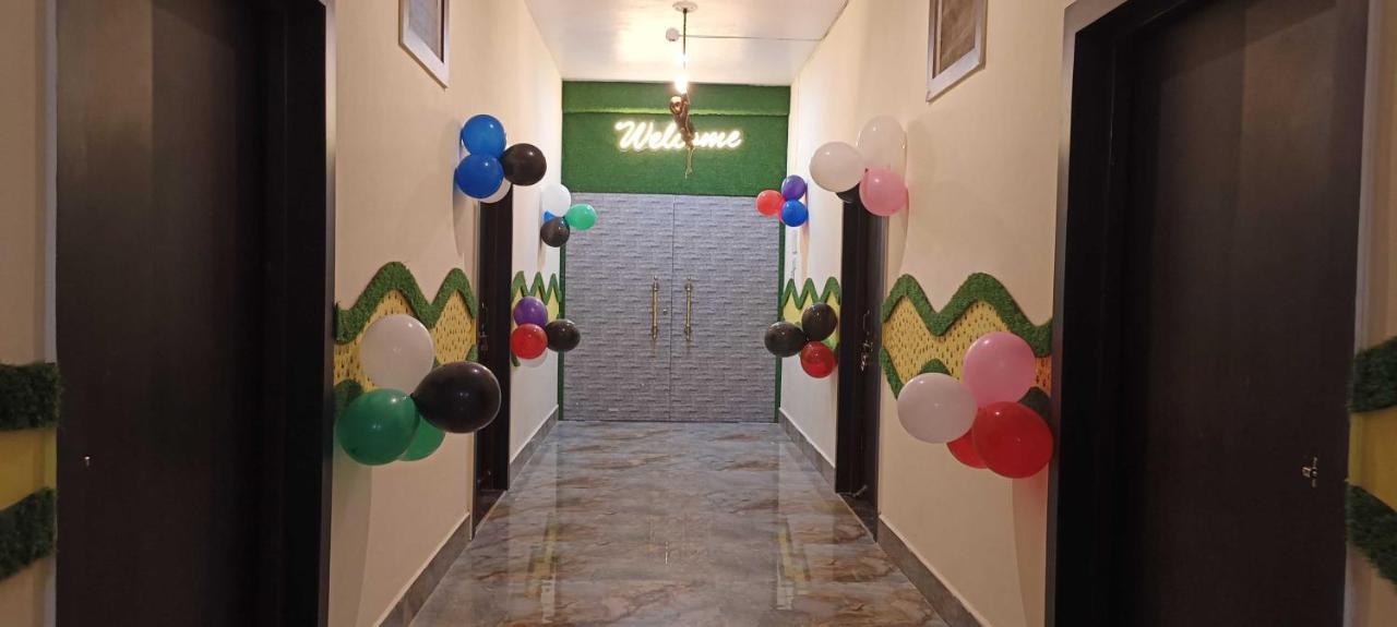 Hotel O Pop Angoori Farm House Mathura Exterior photo